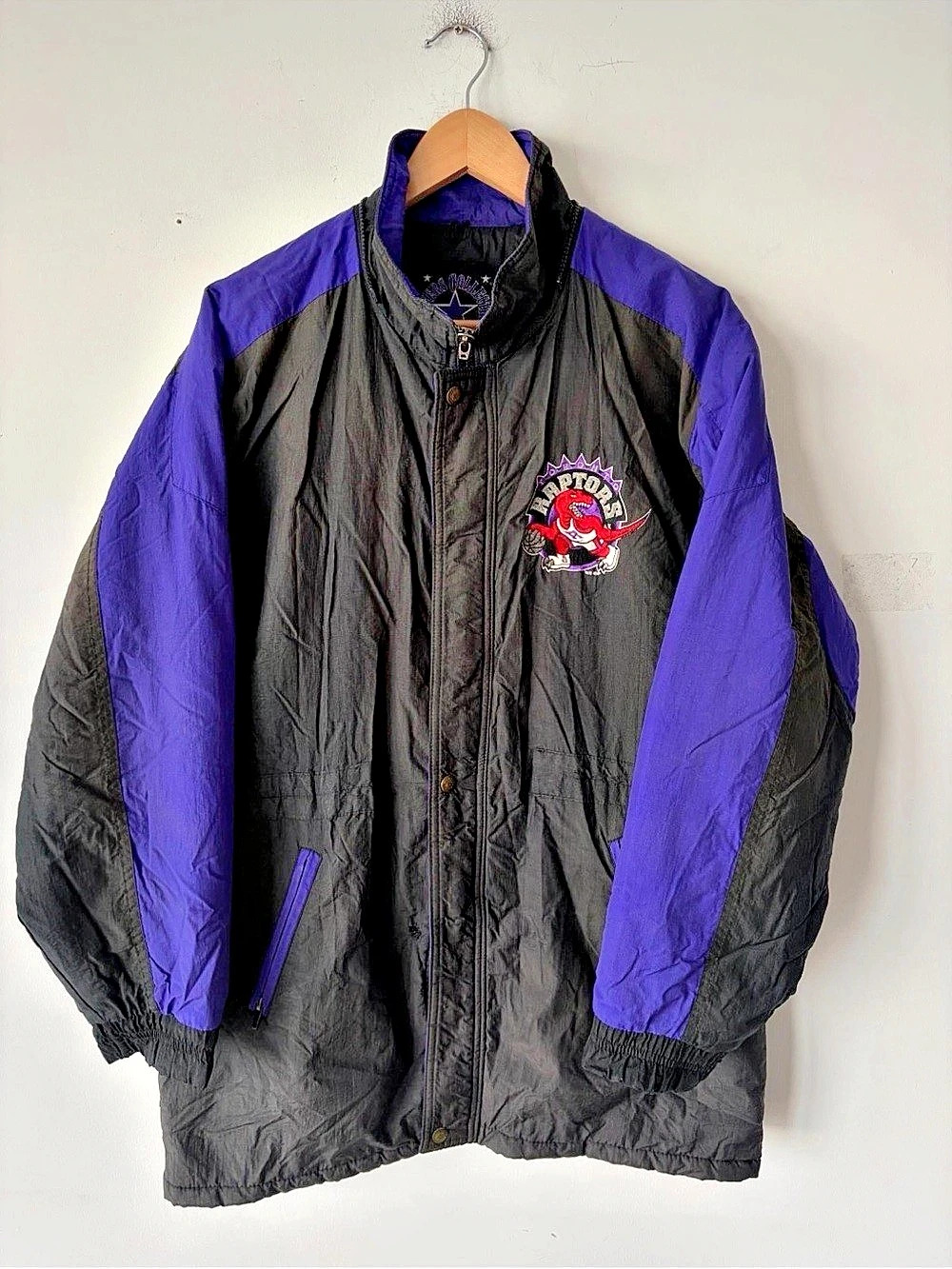 Vintage Players Collection Toronto Raptors Jacket Size XL